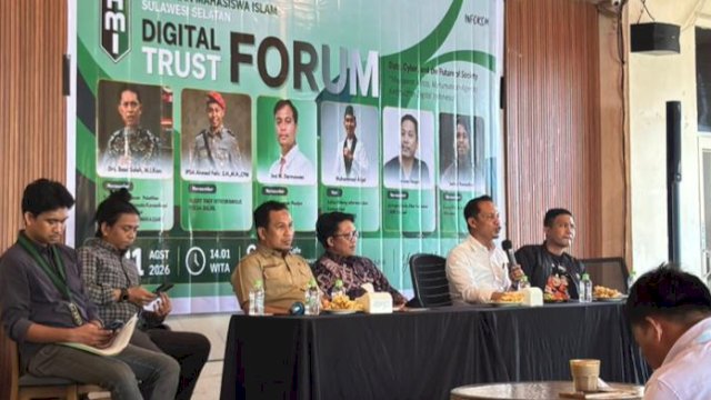 Dialog HMI Sulawesi Selatan bertajuk Digital Trust Forum: Data, Cyber and Future of Society yang digelar di Makassar, Senin (31/8/2026). (Foto: Istimewa)
