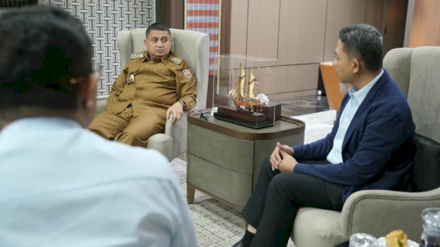 Wali Kota Makassar, Munafri Arifuddin saat menerima kunjungan manajemen PLN UID Sulselrabar di Kantor Balai Kota Makassar, Selasa (1/9/2026). (Foto: Istimewa)