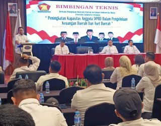 Jaga Gerakan Partai Tetap Masif, Gerindra Sulsel Bekali Anggota Fraksi Lewat Bimtek
