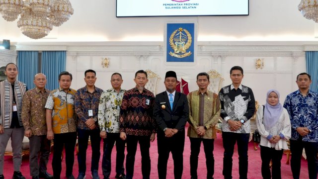 Jajaran PT PLN (Persero) UID Sulselrabar, UIP Sulawesi, UIP3B Sulawesi bersama Pemerintah Provinsi Sulawesi Selatan memperkuat sinergi dalam mendukung percepatan pemulihan dan keandalan sistem kelistrikan Sulbagsel. (Foto: Istimewa)