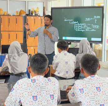 Persiapan Pilketos, KPU Soppeng Sosialisasi Pendidikan Pemilih di SMK Negeri 3