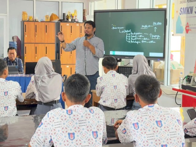 Persiapan Pilketos, KPU Soppeng Sosialisasi Pendidikan Pemilih di SMK Negeri 3