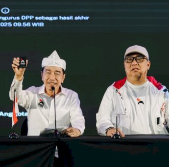 Yakin PSI Tembus Senayan, Jokowi Pamer KTA dan Resmi Tegaskan Diri sebagai Kader
