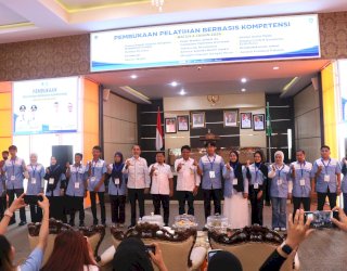 Wali Kota Tasming Hamid Buka Pelatihan Vokasi, Ratusan Warga Parepare Ditempa 13 Kompetensi