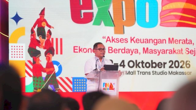 Kepala OJK Sulselbar, Moch. Muchlasin, dalam pembukaan FIN Expo 2026, di Atrium TSM Makassar, Sabtu, (03/10/2026). (Dok. Istimewa) 