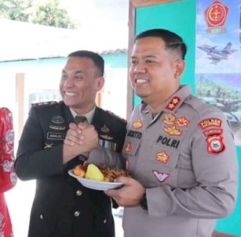 Kapolres Bulukumba Bawa Tumpeng ke Kodim 1411, Perkuat Sinergitas TNI-Polri di HUT ke-81
