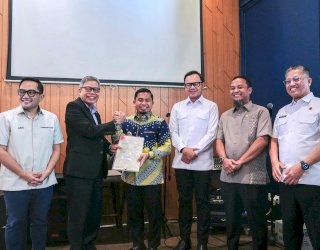 Tasming Hamid Hadiri Pertemuan Pengawasan Aset Pemda Bersama Wamendagri dan Komisi II DPR RI