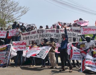 Sepekan Akses Rante Balla Diblokade, Pekerja Awak Mas Tak Bisa Bekerja