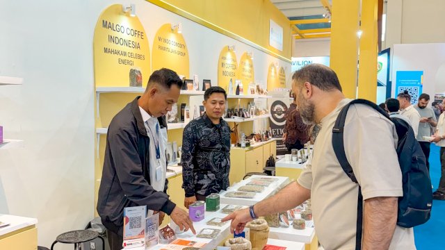 BI Sulsel mendorong pasar UMKM binaan program Rewako menembus ekspor dengan melibatkan pada pameran internasional Trade Expo Indonesia (TEI) ke-41. (Dok. Humas BI Sulsel)