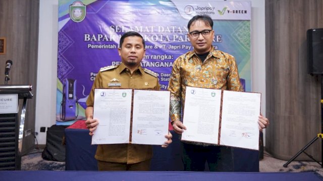 Ket: Pemkot Parepare Teken MoU Pemasangan Charging Station dan Battery Swap Station di Parepare