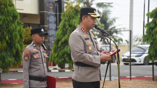 Kapolres Bulukumba, AKBP Stephanus Luckyto, A.W., memimpin langsung apel Operasi Pallawa 2026 di Mapolres Bulukumba. [Ist]