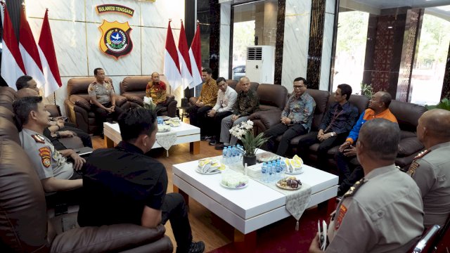 PLN UIP Sulawesi bersama Polda Sultra membangun kolaborasi dalam rangka memastikan keamanan dan perlindungan aset infrastruktur ketenagalistrikan. (Dok. Humas PLN UIP Sulawesi) 