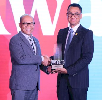 Transformasi Berorientasi Pelanggan, PLN Raih Sector Champion dan Runner Up BUMN Layanan Terbaik Danantara Indonesia CX100 Award 2026