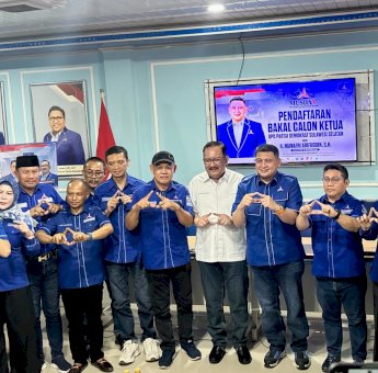 Bawa Dukungan 24 DPC, Appi Resmi Kembalikan Formulir Pendaftaran Bacalon Ketua Demokrat Sulsel