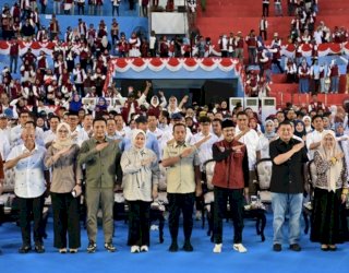 Ketua DPRD Sulsel Dampingi Mensos RI Luncurkan Gerakan Peduli Tetangga di Makassar